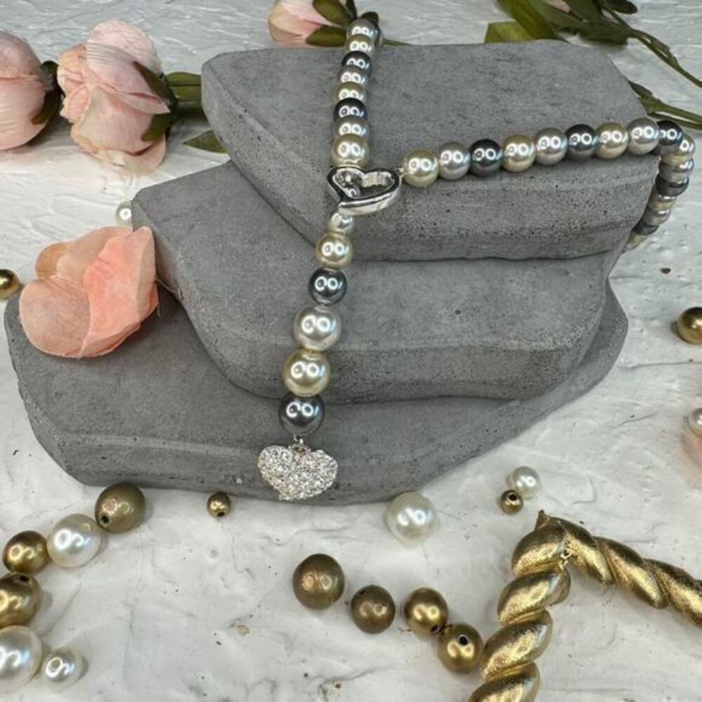 Elegant Faux Pearl Necklace Multi-Tone Rhinestone Heart Pendant Glamour Jewelry